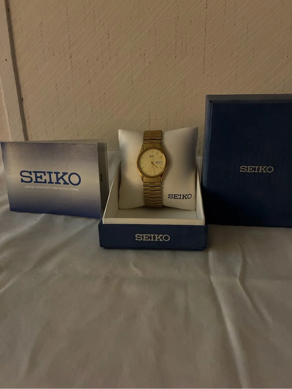 Seiko Gold Tone Watch with Gold Dial and Bracelet